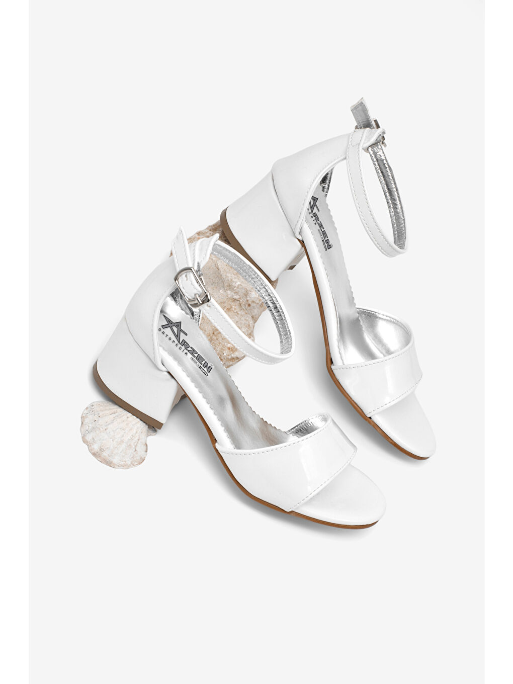 Kız Çocuk Beyaz Rugan Çocuk Topuklu Ayakkabı-4