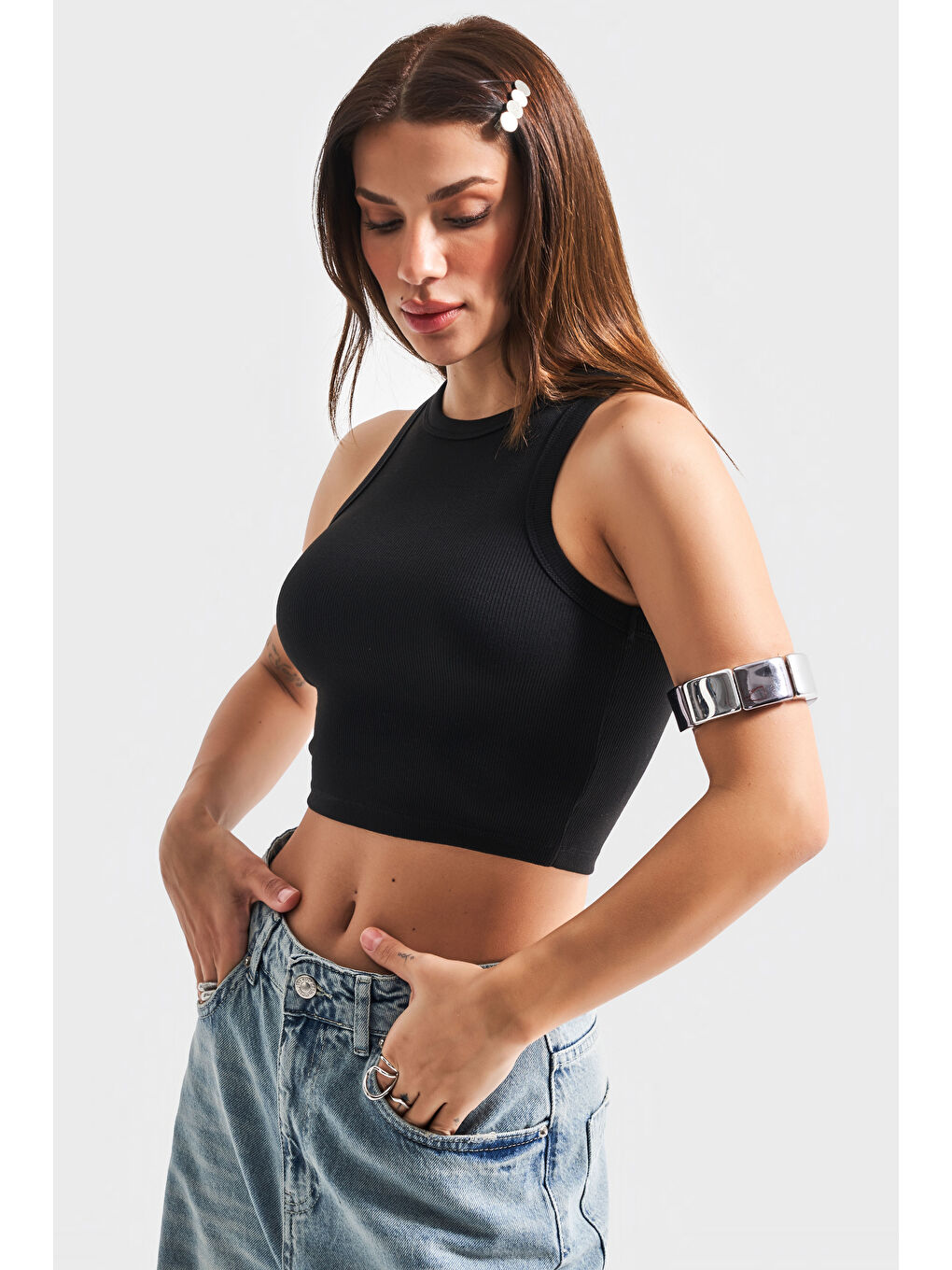 Kadın Siyah Renk Halter Yaka İnce Fitil Kaşkorse Crop Top-2