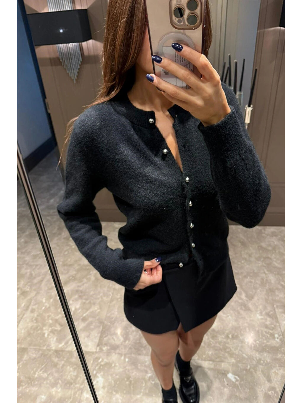 Kadın Siyah Düğmeli Hırka 1014-2456-1