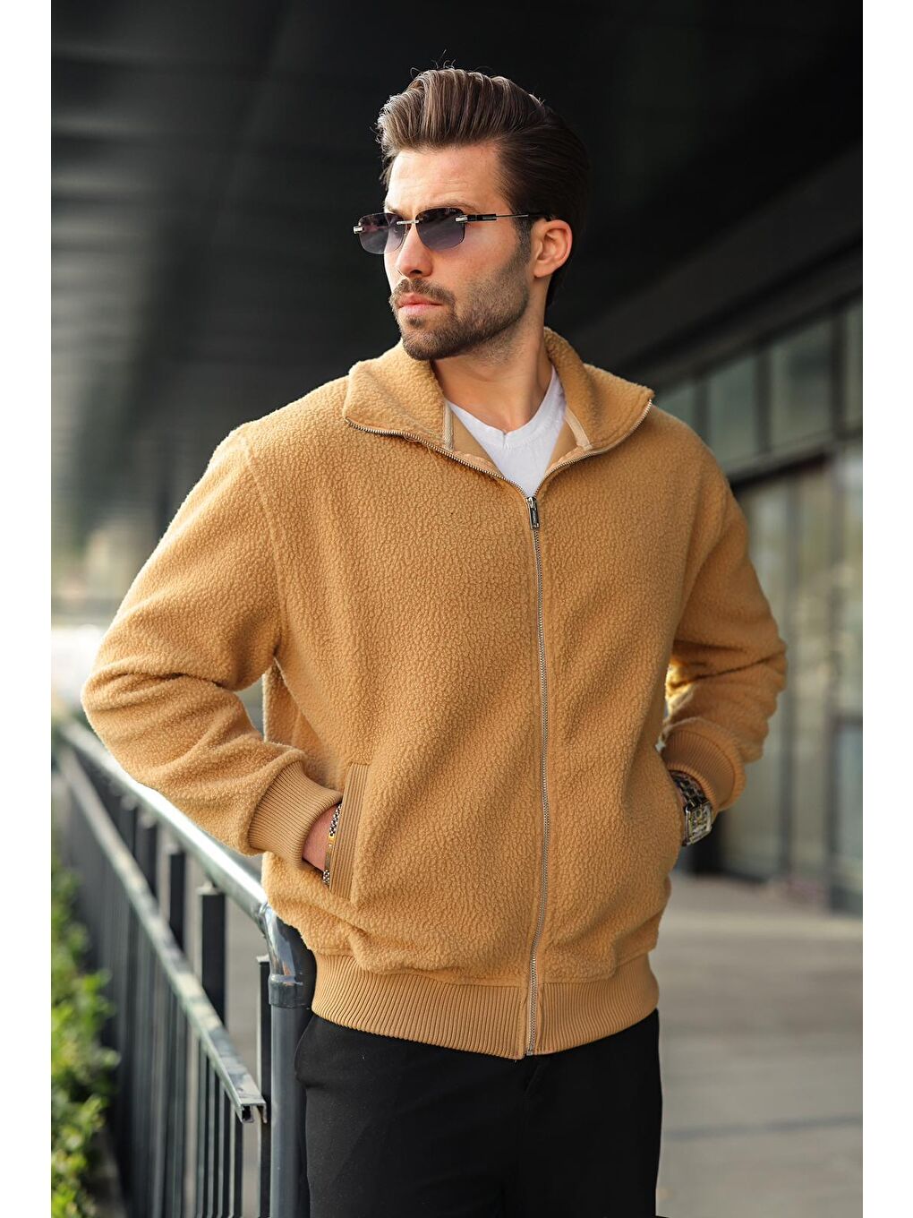 Bej Fermuarlı Dik Yaka Erkek Polar Hırka E7166-1