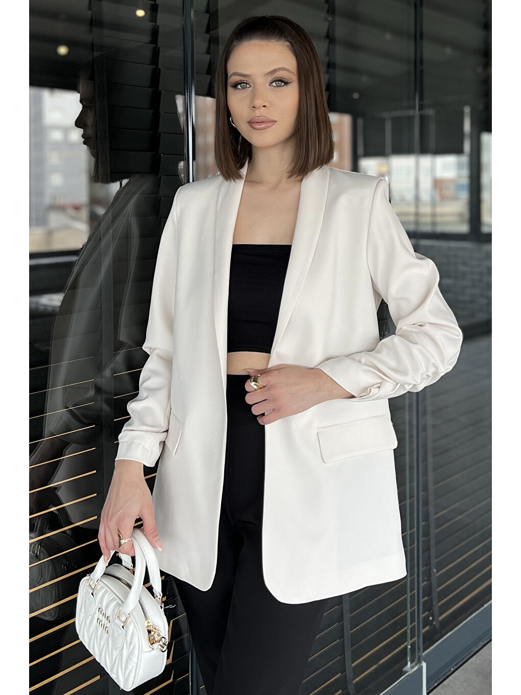 Ekru Kol Büzgülü Kadın Blazer Ceket