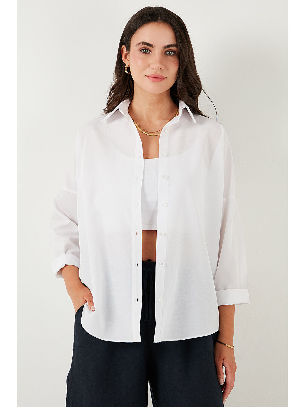 Beyaz Pamuk Karışımlı Regular Fit Kadın Gömlek 6772418-5