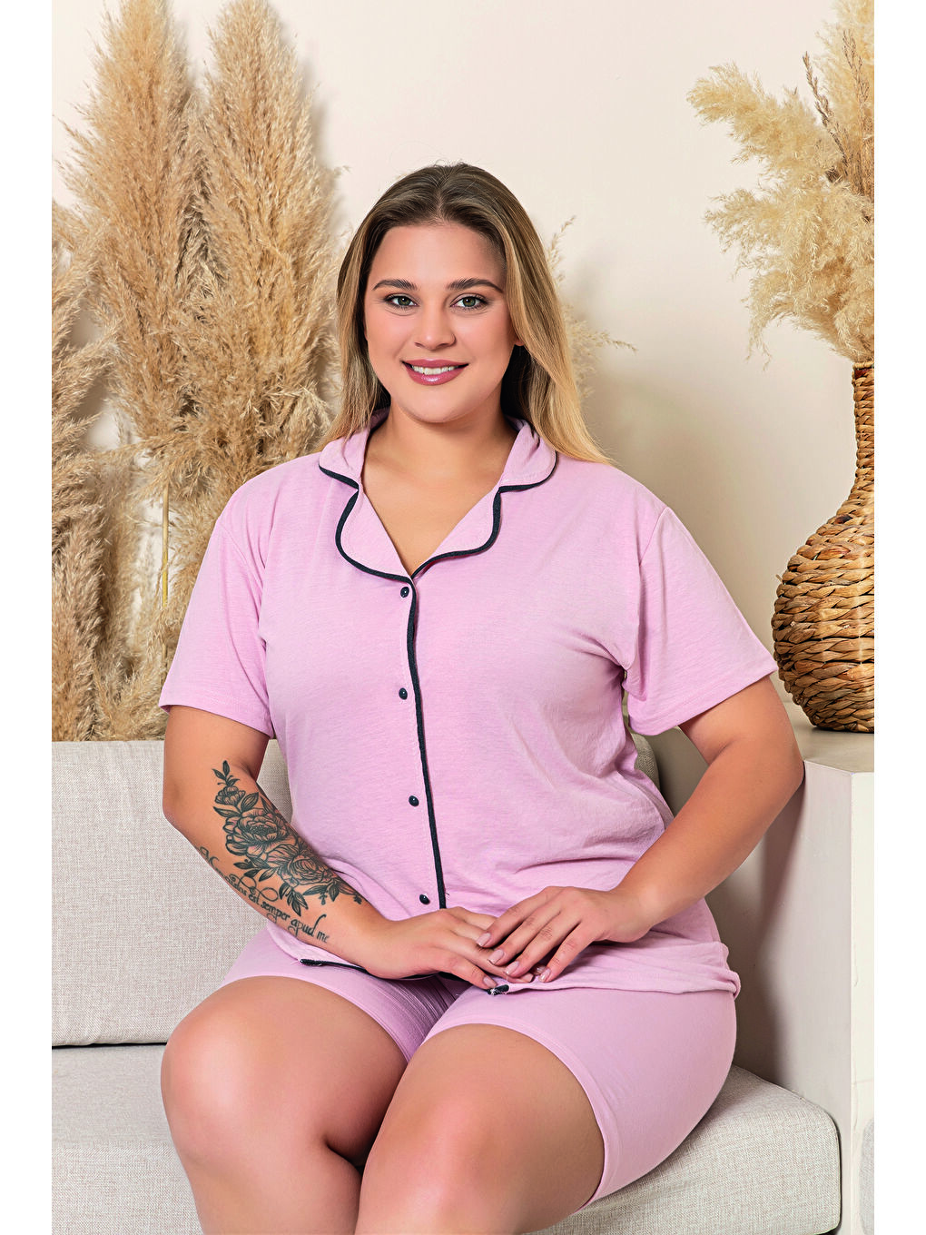 Pembe Kadın %100 Organik Pamuk Doğal Gömlek Yaka Düğmeli Kısa Kollu Biyeli Şortlu Battal Pijama Takımı