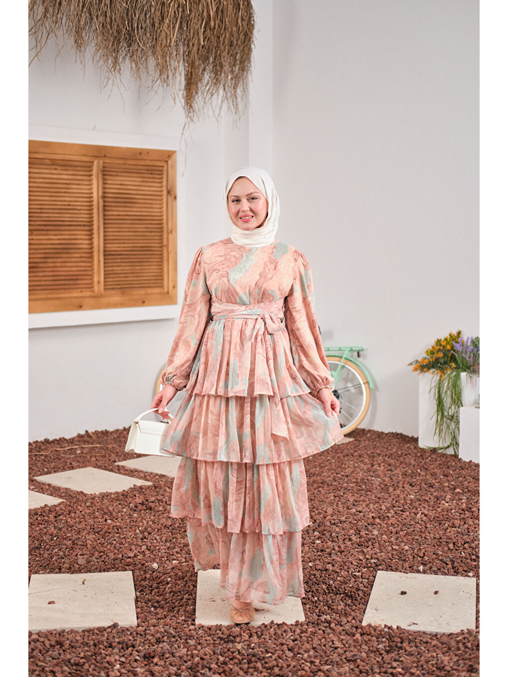 Pembe Kadın Kat Kat Detay Kuşaklı Astarlı Şifon Elbise Pudra-2