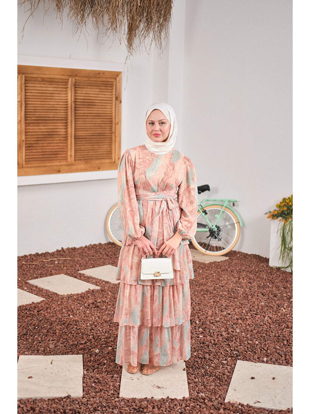 Pembe Kadın Kat Kat Detay Kuşaklı Astarlı Şifon Elbise Pudra-4