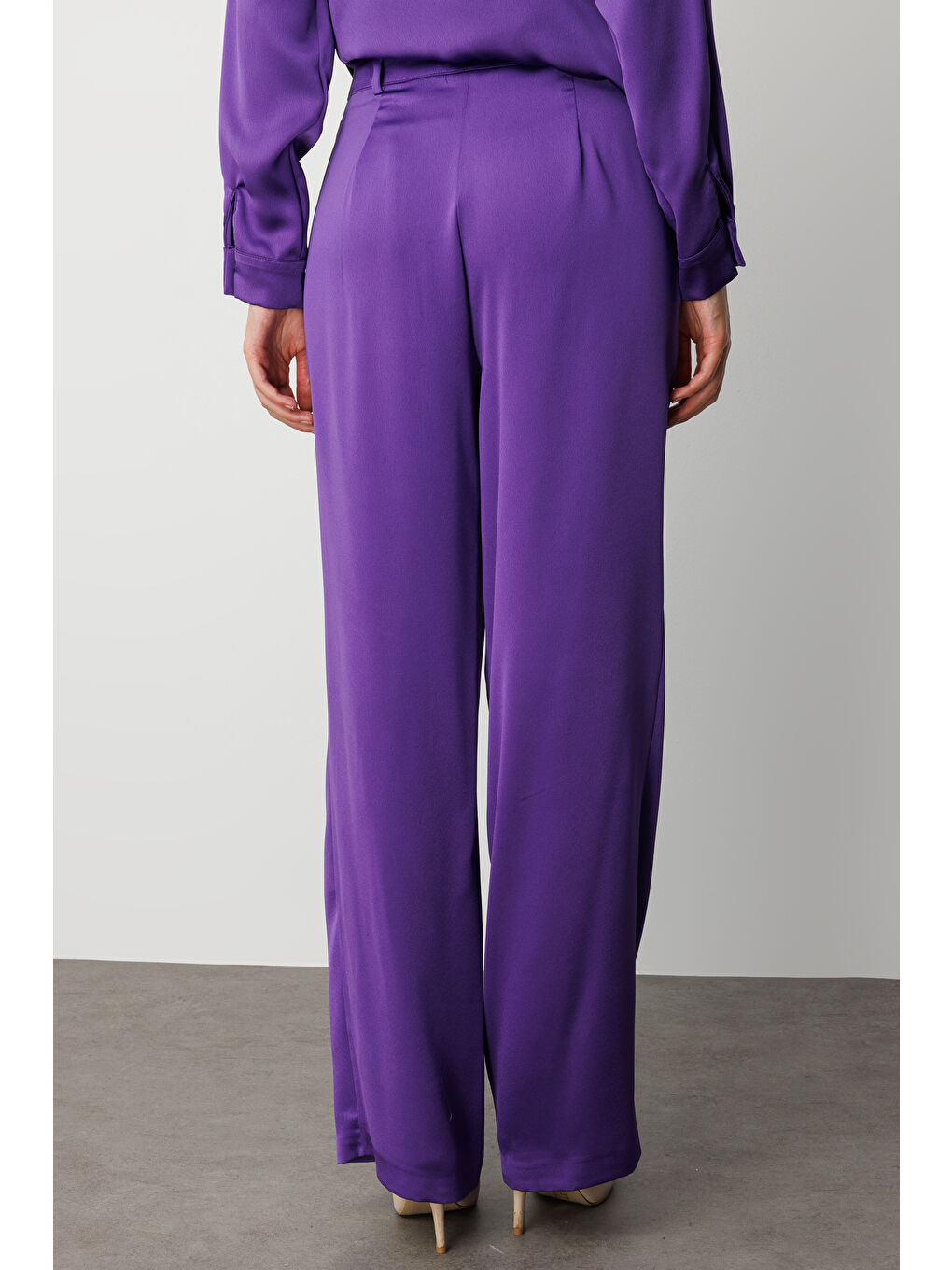 Geniş Paça Mor Saten Pantolon-3