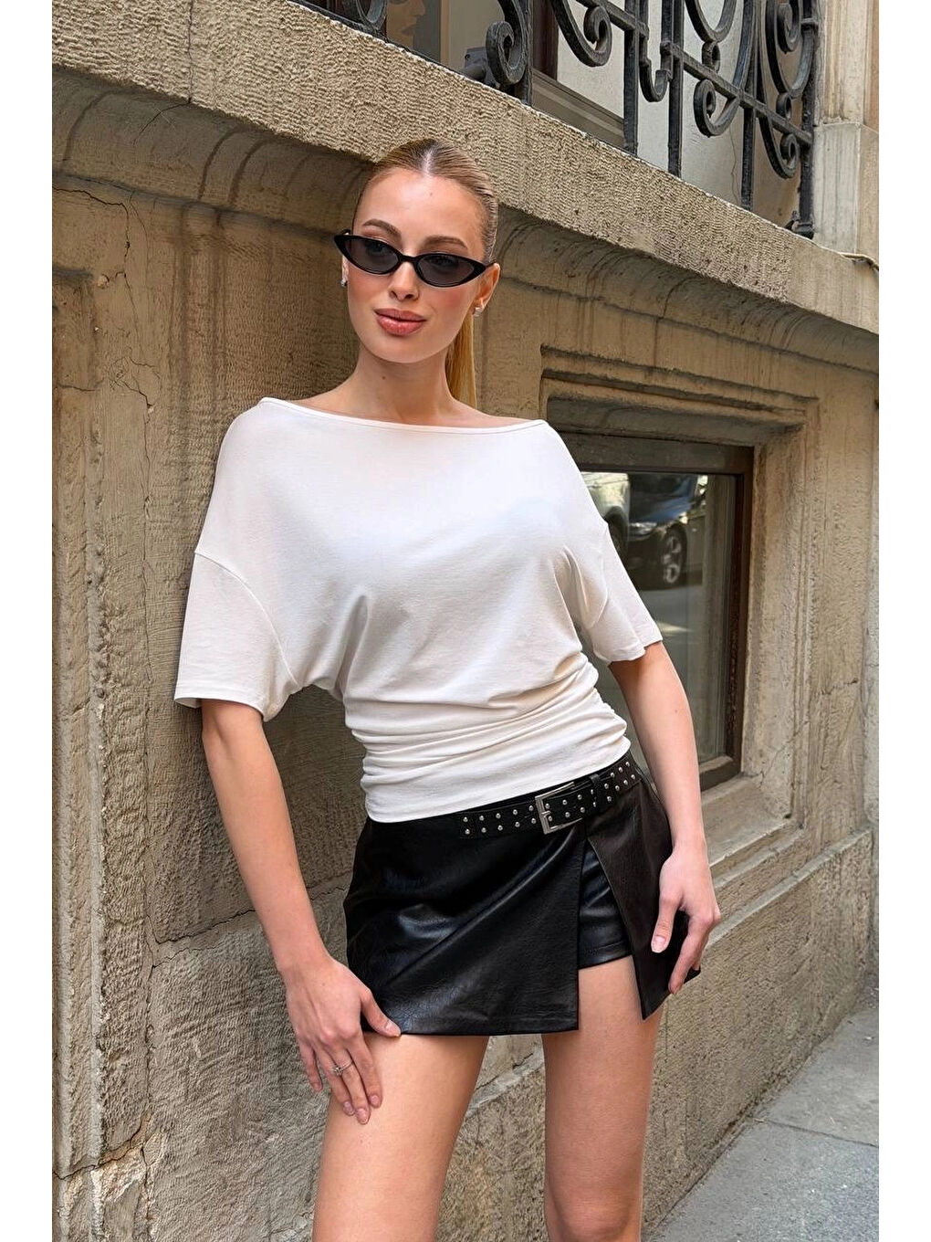 Kadın Beyaz Asimetrik Bluz 412-7