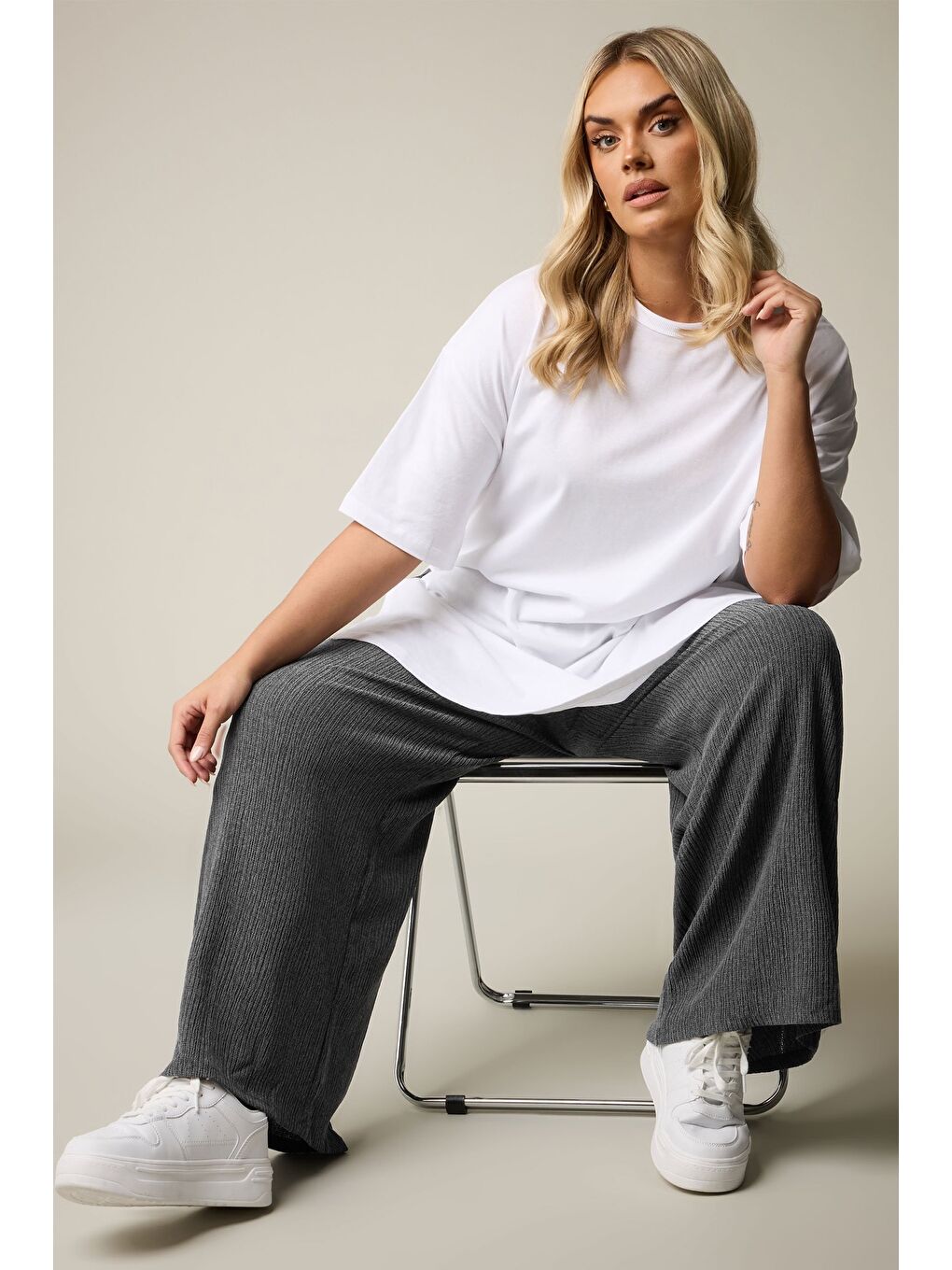 Antrasit Büyük Beden Beli Lastikli Bol Paça Cepli Pantolon 304012-1