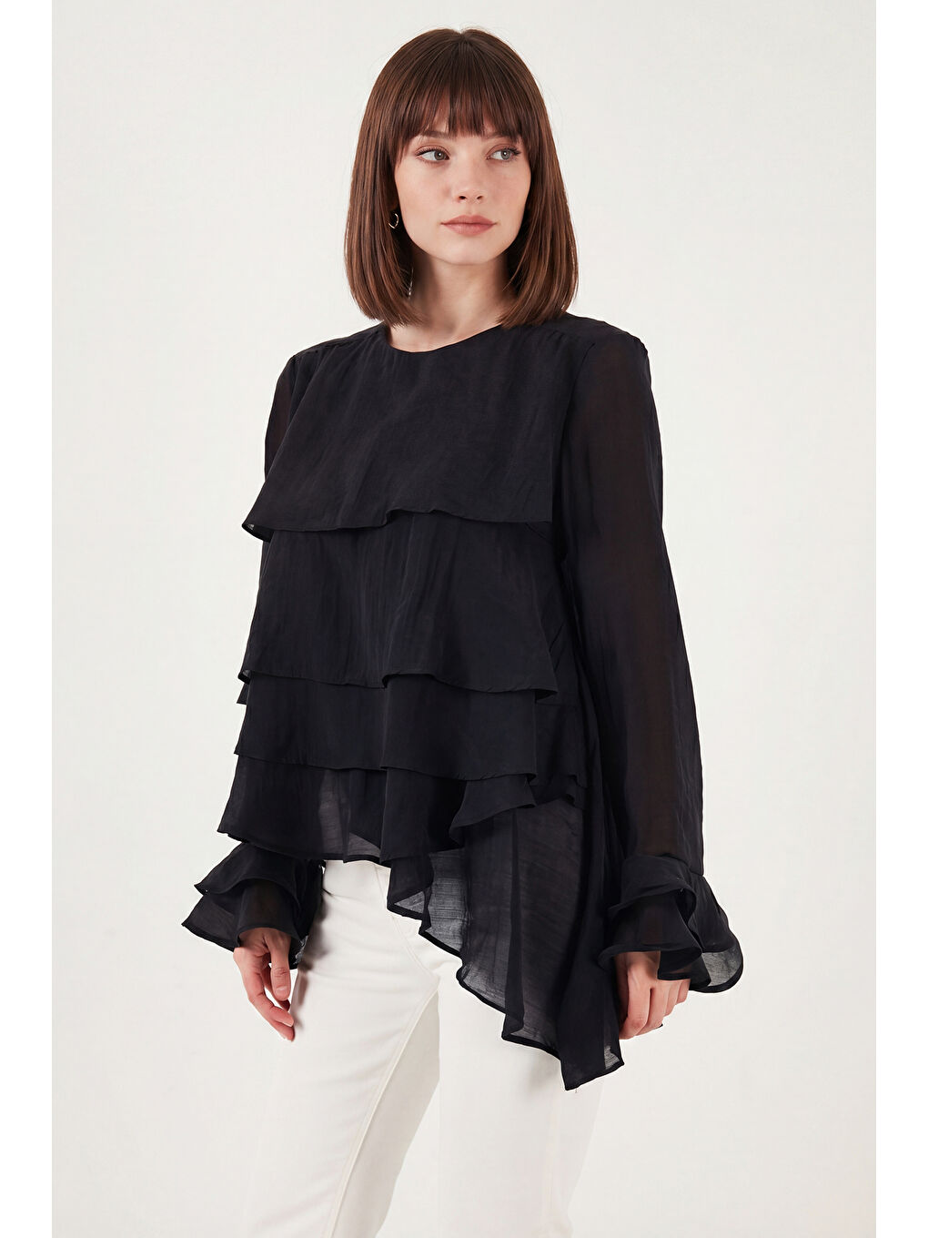 Siyah Fırfırlı Relaxed Fit Uzun Kollu Yuvarlak Bluz 6835049-1