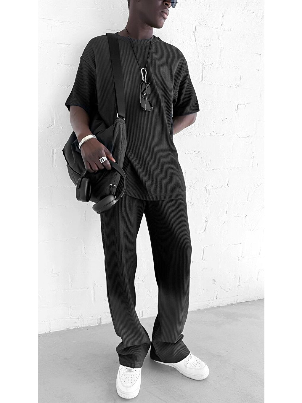 Erkek Fitilli Yıkamalı Renk Geçişli Oversize T-Shirt Siyah Beyaz-4