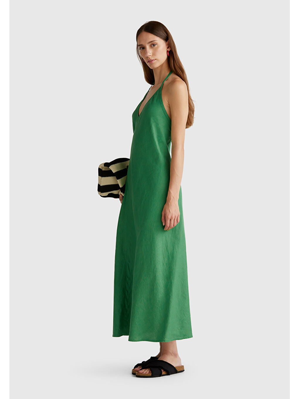 Kadın Yeşil %100 Keten Sırtı Açık Uzun Elbise-4