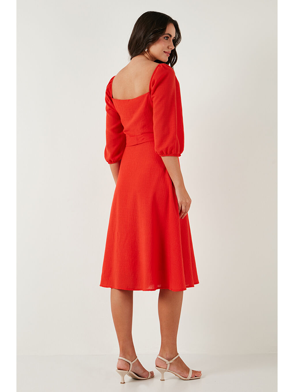 Kırmızı Regular Fit Kare Yaka Düğmeli Midi Boy Kadın Elbise 67810197-6