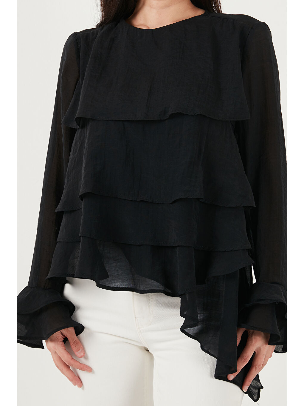 Siyah Fırfırlı Relaxed Fit Uzun Kollu Yuvarlak Bluz 6835049-5