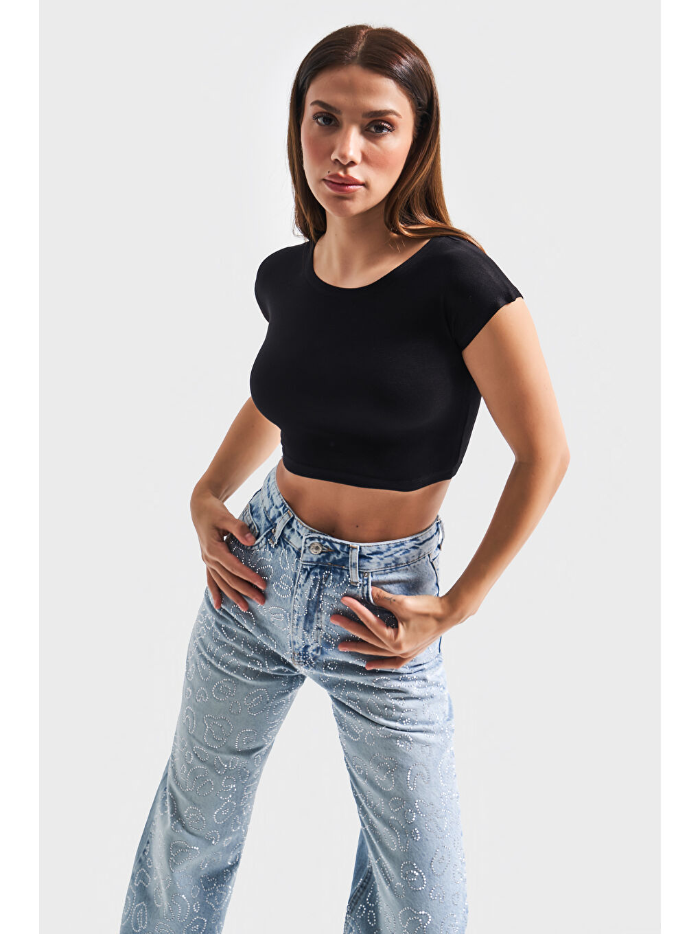 Kadın Siyah Renk Esnek Kumaş Bisiklet Yaka Crop Body-4