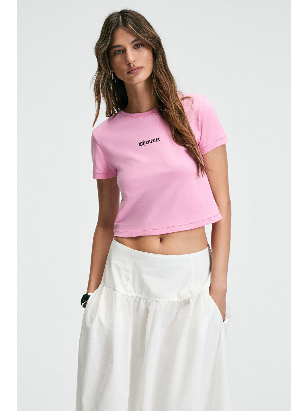 Zeraya Kadın Bisiklet Yaka Kısa Kollu Önde Nakış Detaylı Crop Pembe T-shirt-2