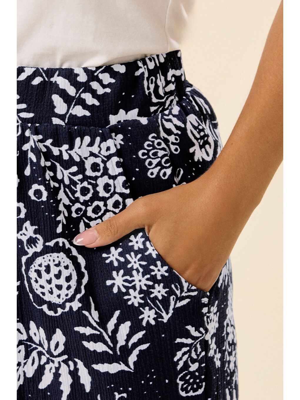 Lacivert Büyük Beden Havuç Kesim Baskılı Cepli Pantolon 3042569-3