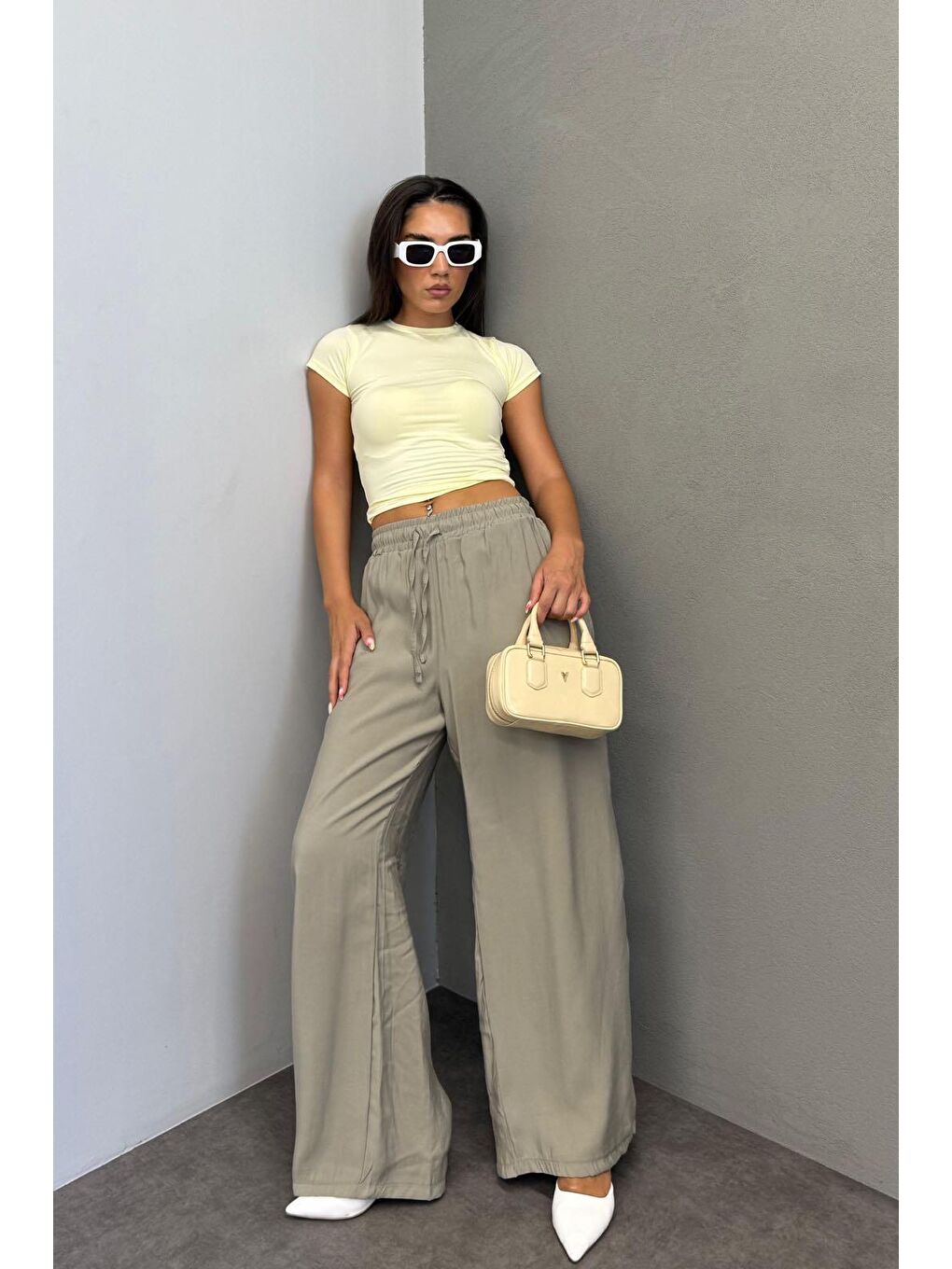 Soluk Yeşil Geniş Paça Kadın Pantolon Mg1982