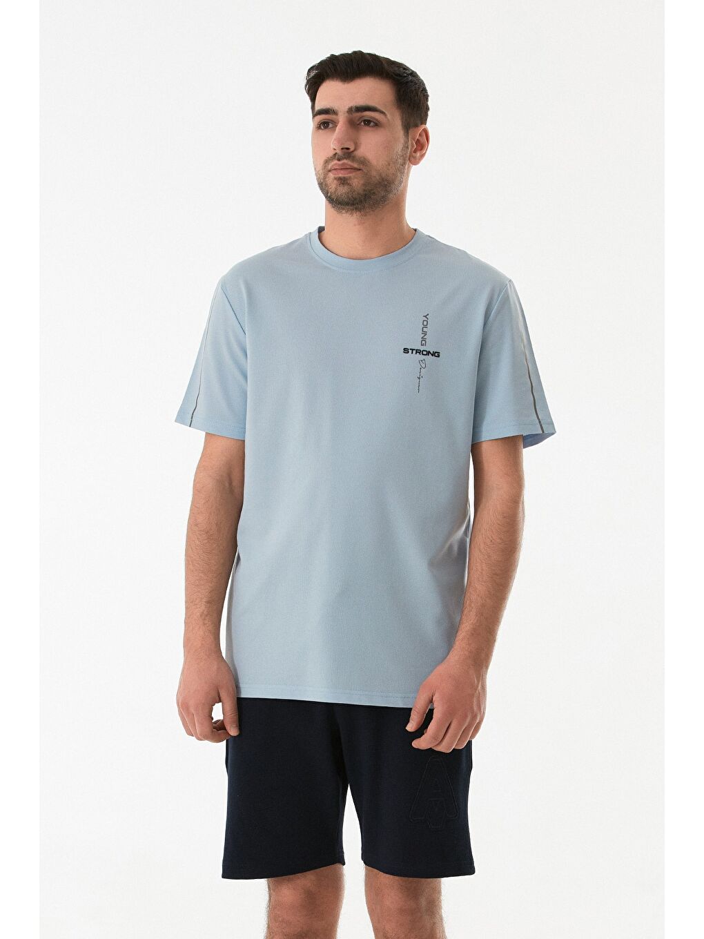 Mavi Strong Baskılı Bisiklet Yaka Tişört