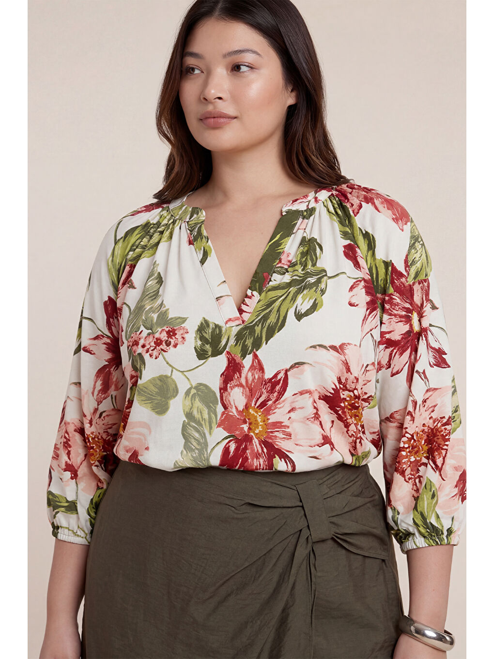 Haki V Yaka Büzgü Detaylı Örme Bluz