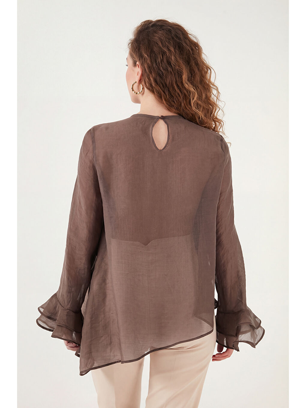 Kahverengi Fırfırlı Relaxed Fit Uzun Kollu Yuvarlak Bluz 6835049-6