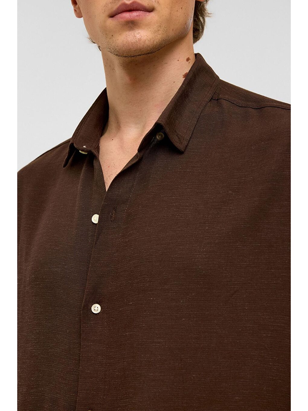 Kahverengi Oversize Uzun Kollu Keten Gömlek Kahve-5