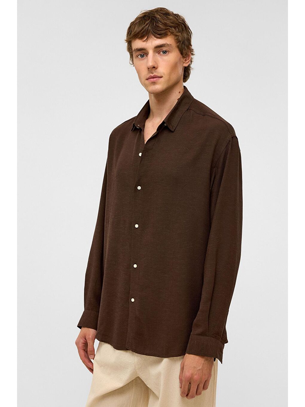 Kahverengi Oversize Uzun Kollu Keten Gömlek Kahve-6