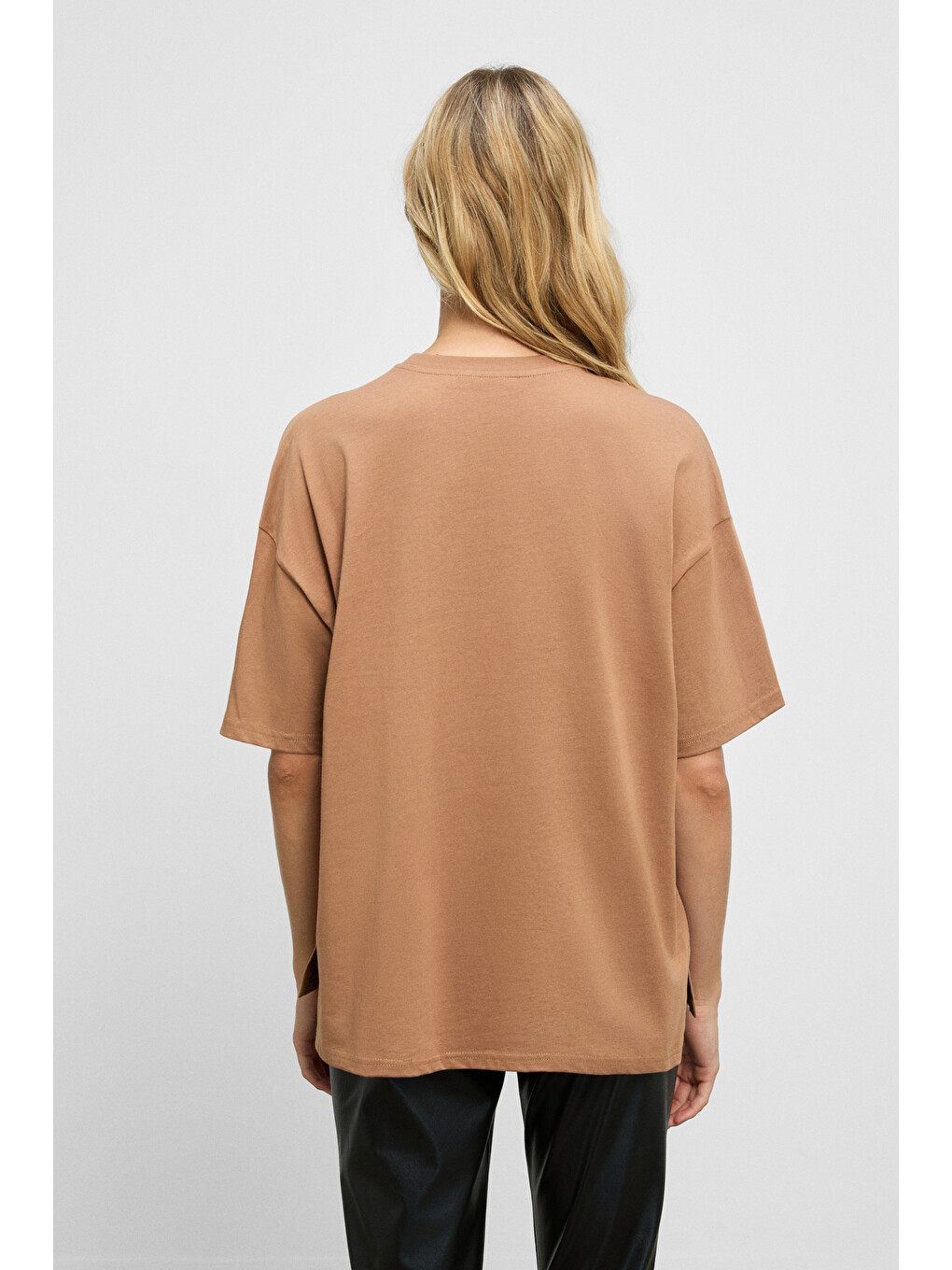 Bej Jemmy Kadın %100 Organik Pamuk Relaxed Fit Yırtmaçlı Yuvarlak Yakalı VİZON T-Shirt-5