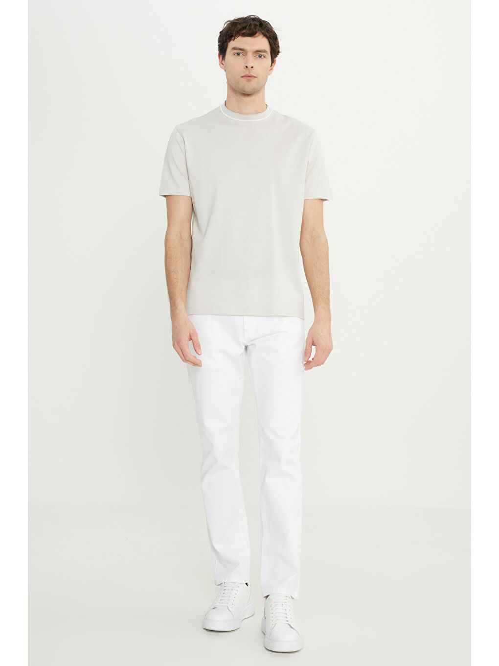 Erkek Bej %100 Pamuk Slim Fit Dar Kesim Bisiklet Yaka Jakarlı Tişört-1