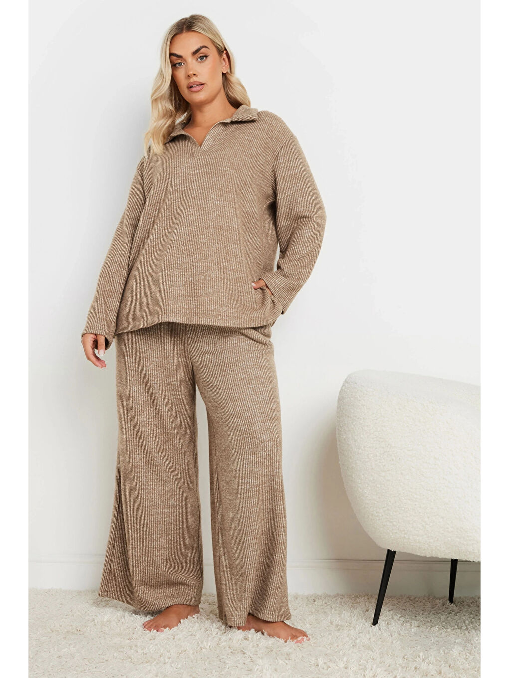 Kahverengi Büyük Beden Beli Lastikli ve Büzgülü Cepli Bol Paça Eşofman Altı 322294-1