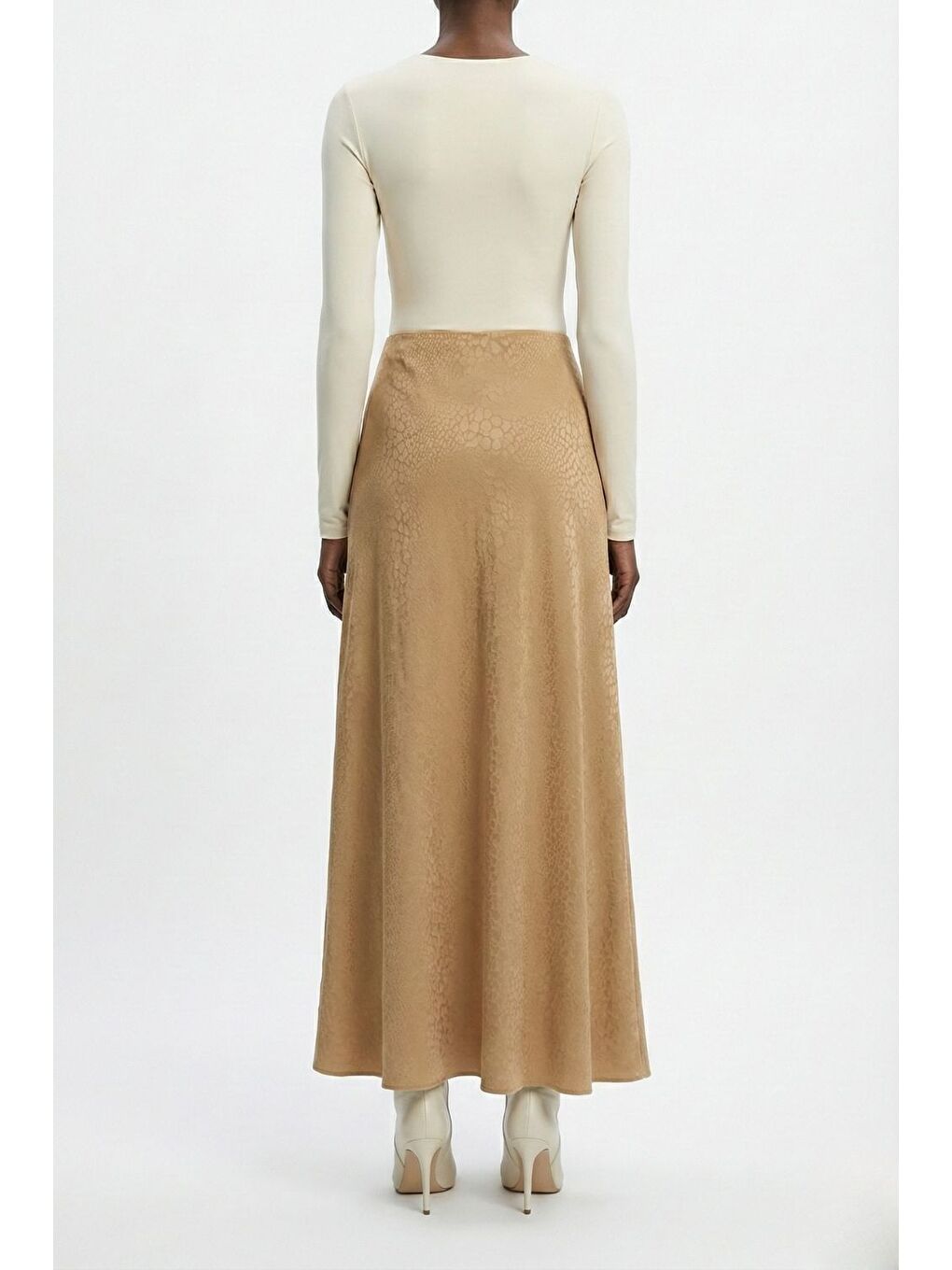 Jakarlı Bej Rengi Maksi Etek-3