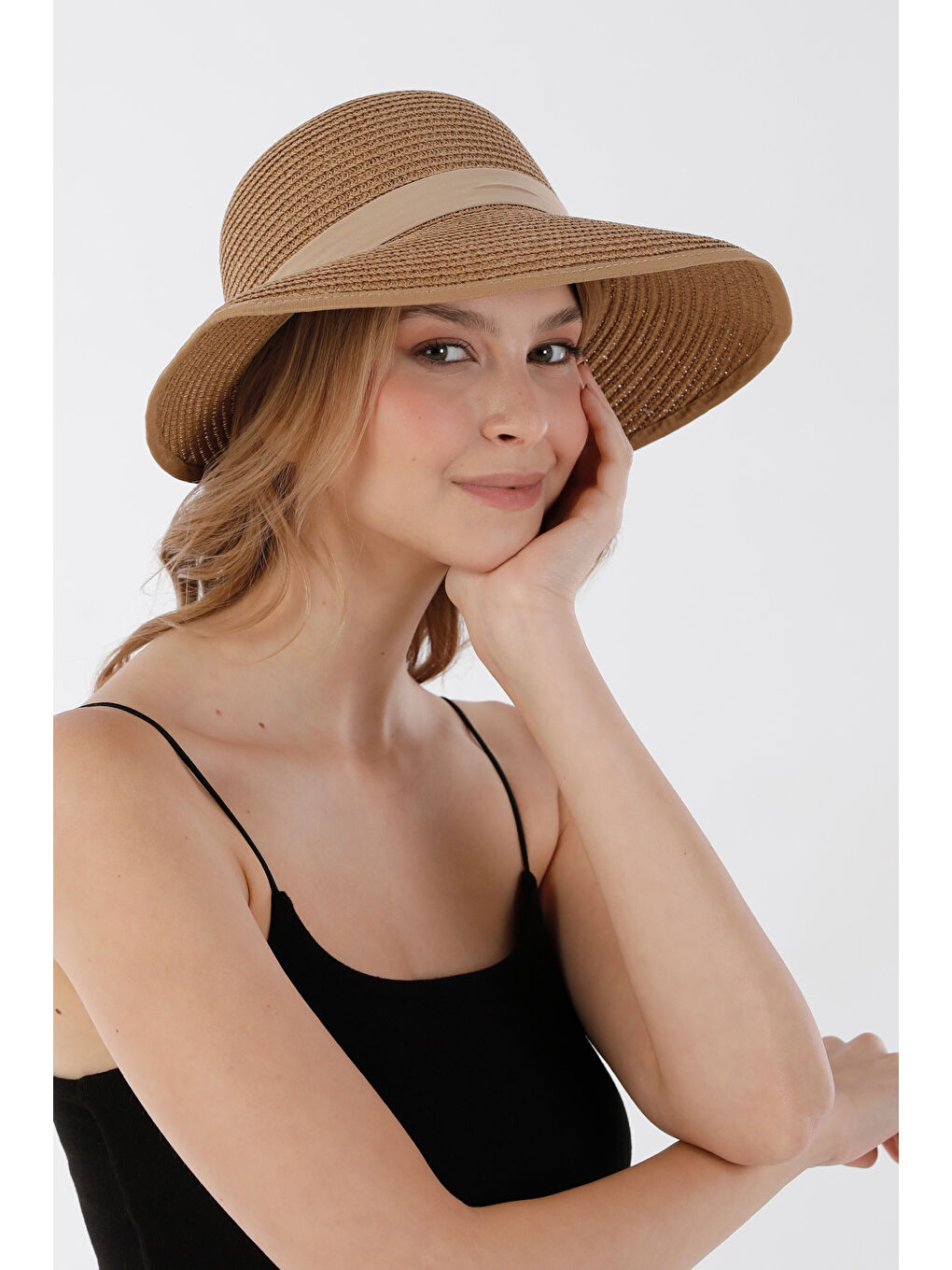 Kahverengi Kurdeleli Cırtcırtlı Hasır Şapka-4