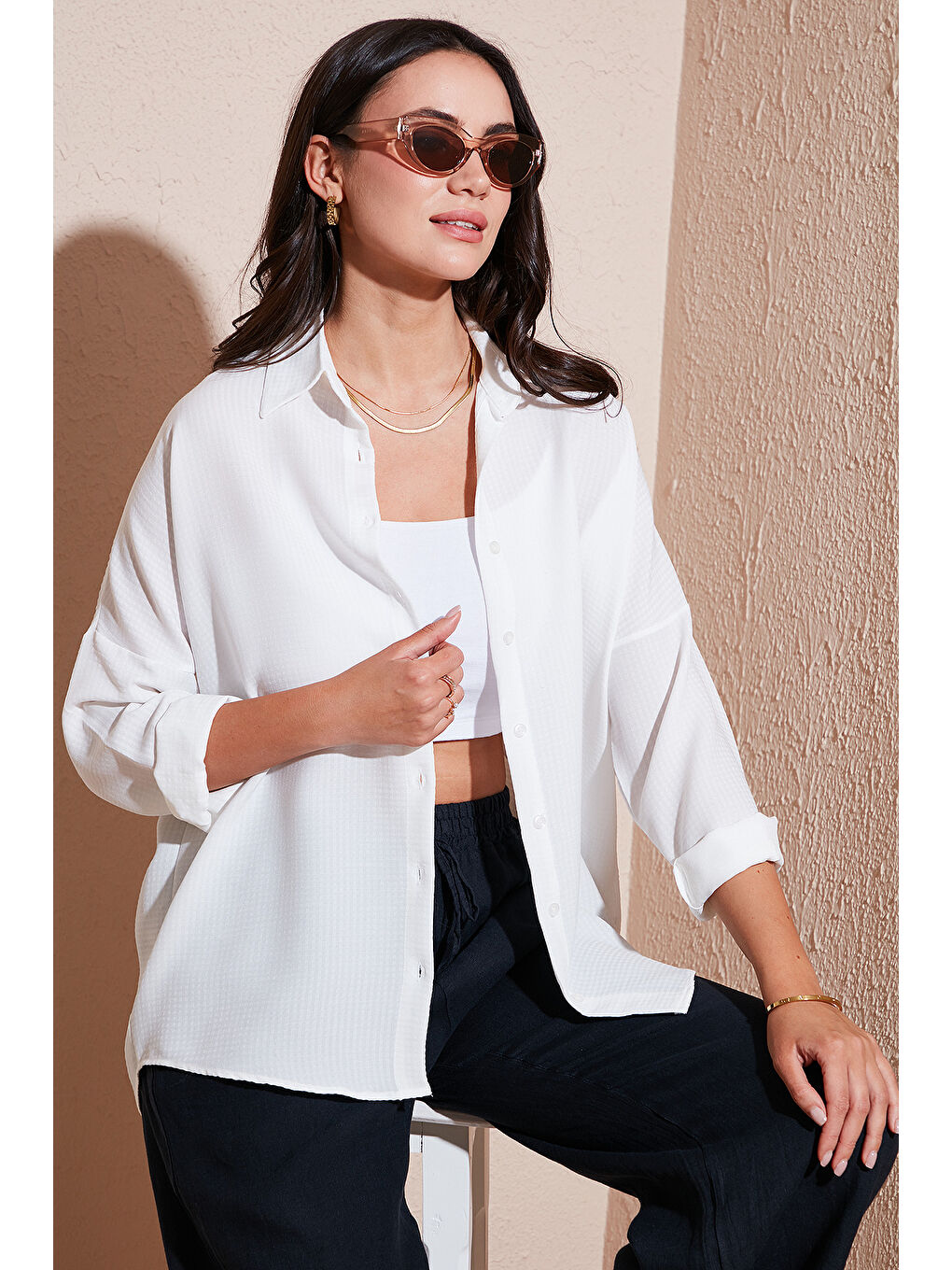 Ekru Pamuk Karışımlı Regular Fit Dokulu Kadın Gömlek 6772931