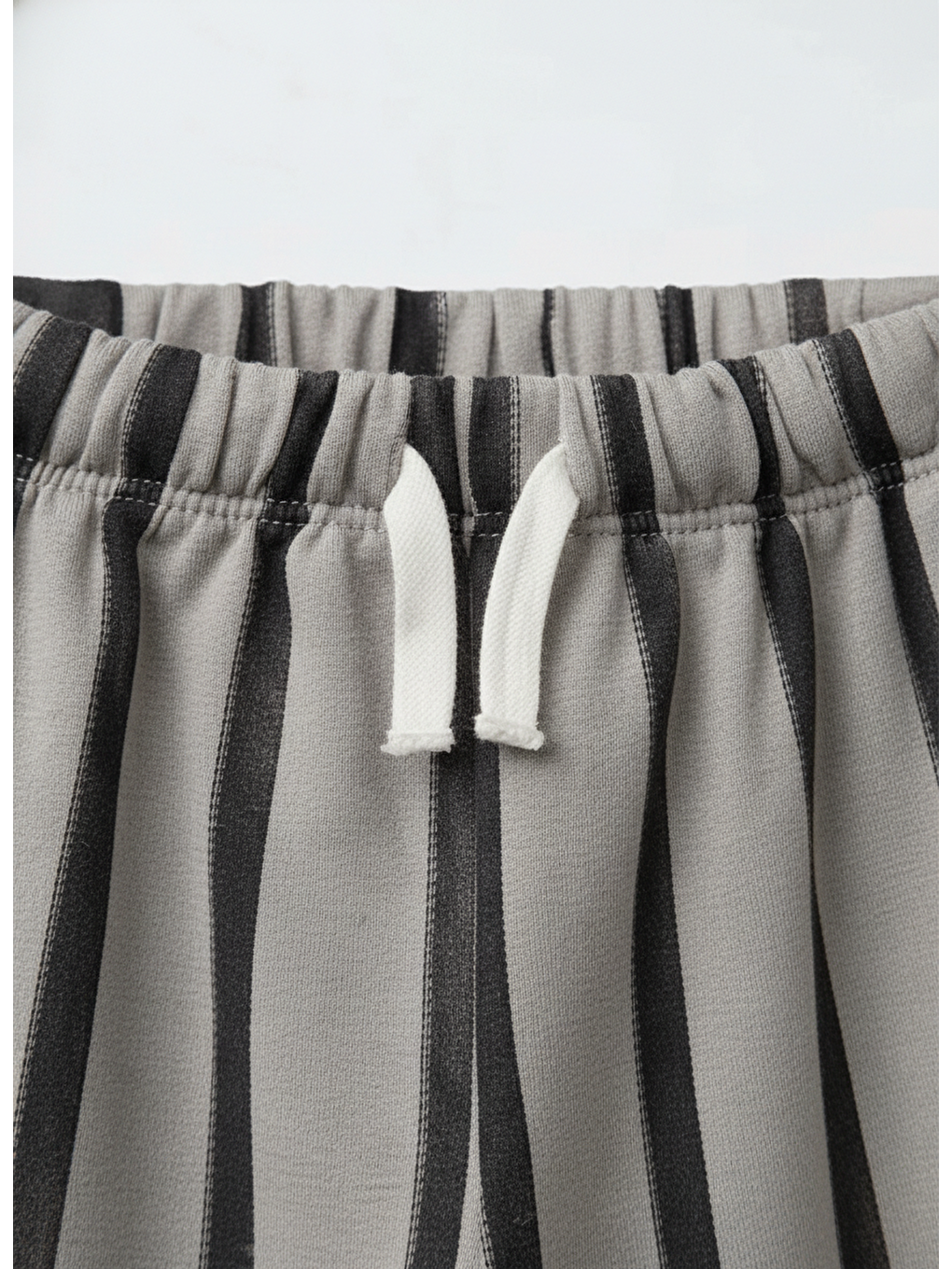 Karışık Çocuk Pamuklu Gri Çizgili Eşofman Altı – Elastik Bel Bağcıklı-1
