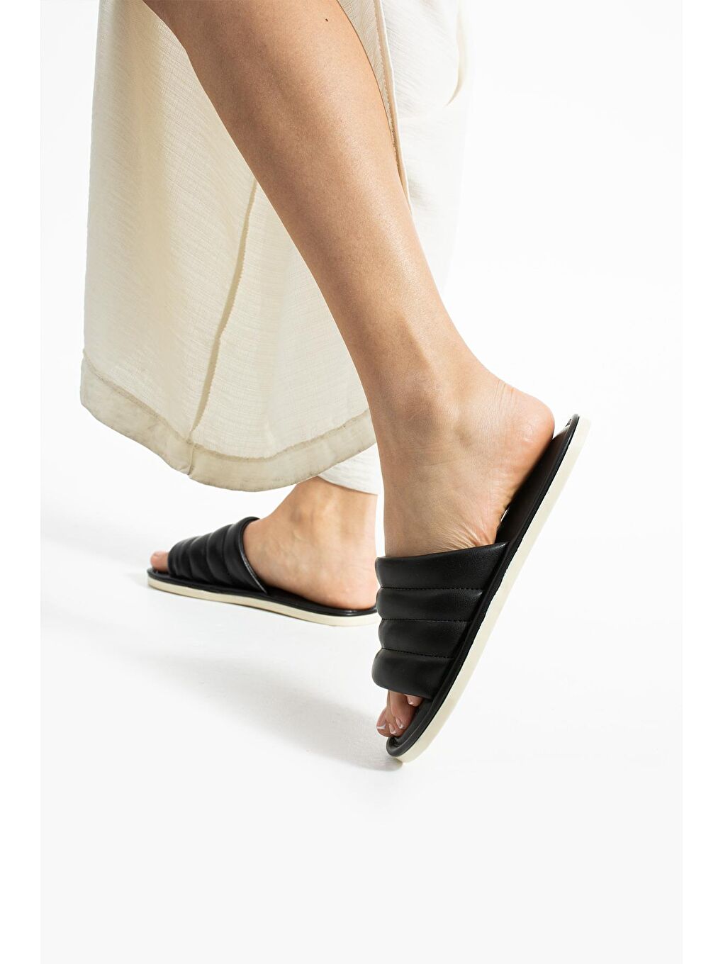 Siyah PAMELA Kadın Terlik Dış Mekan Havuz Deniz Plaj Terliği Ev Terliği-1