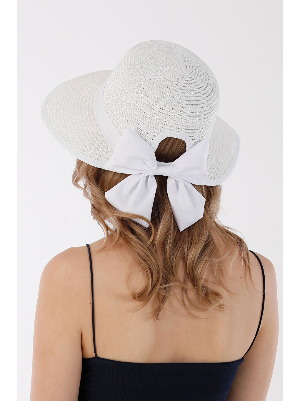 Beyaz Kurdeleli Cırtcırtlı Hasır Şapka-4