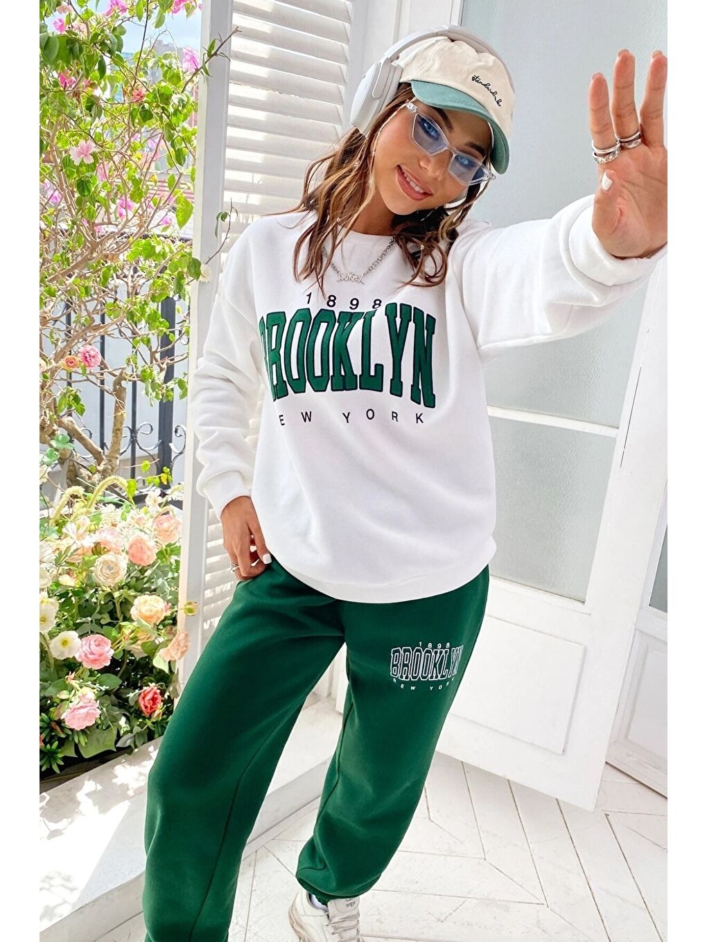 Unisex Yeşil Beyaz Bisiklet Yaka Brooklyn Baskılı Alt-Üst Eşofman Takımı-4