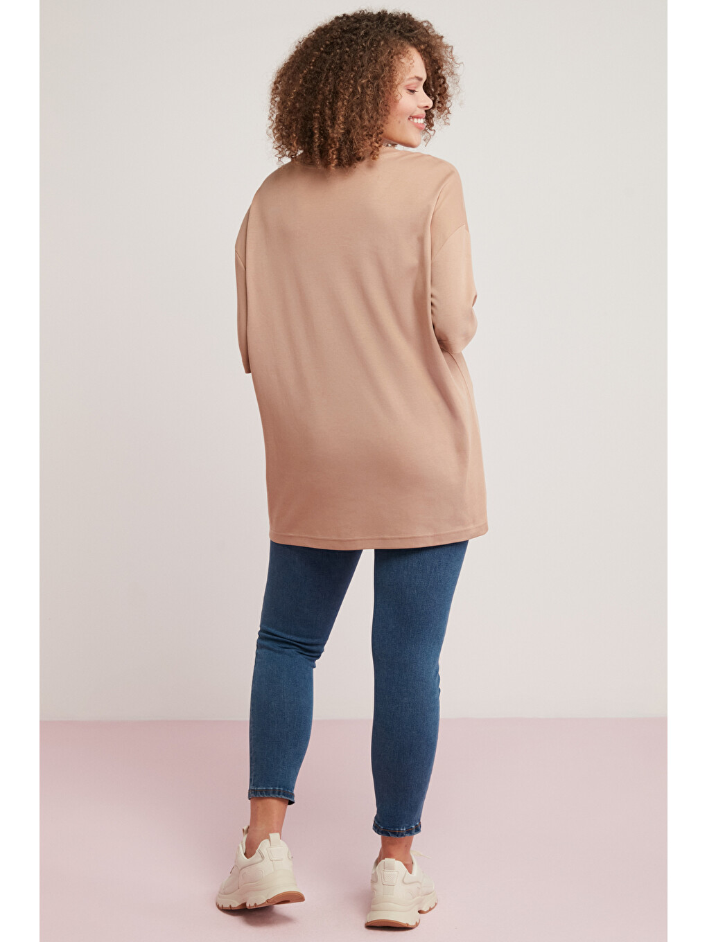 Vivian Kadın %100 Organik Pamuklu Oversize Fit Bisiklet Yaka Basic Kahverengi Büyük Beden T-shirt-5