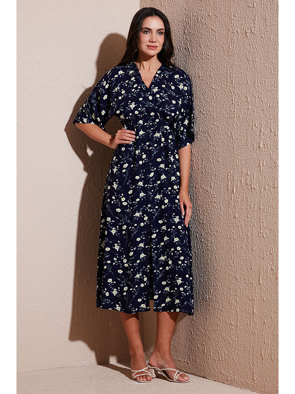 Lacivert Regular Fit V Yaka Desenli Midi Boy Kadın Elbise 67810573-1