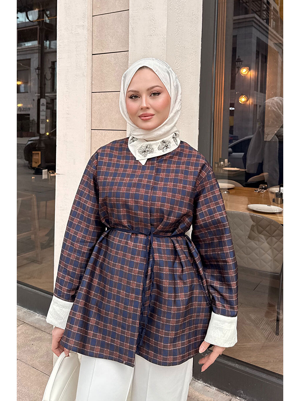 Kadın Gizli Düğmeli Bel Bağlamalı Gömlek Lacivert