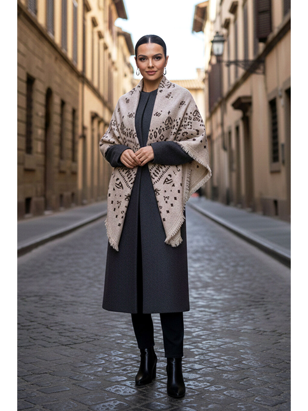 Kaşmir Örgü Desenli Kare Omuz Şalı 108x108 cm 1300 Bej-2