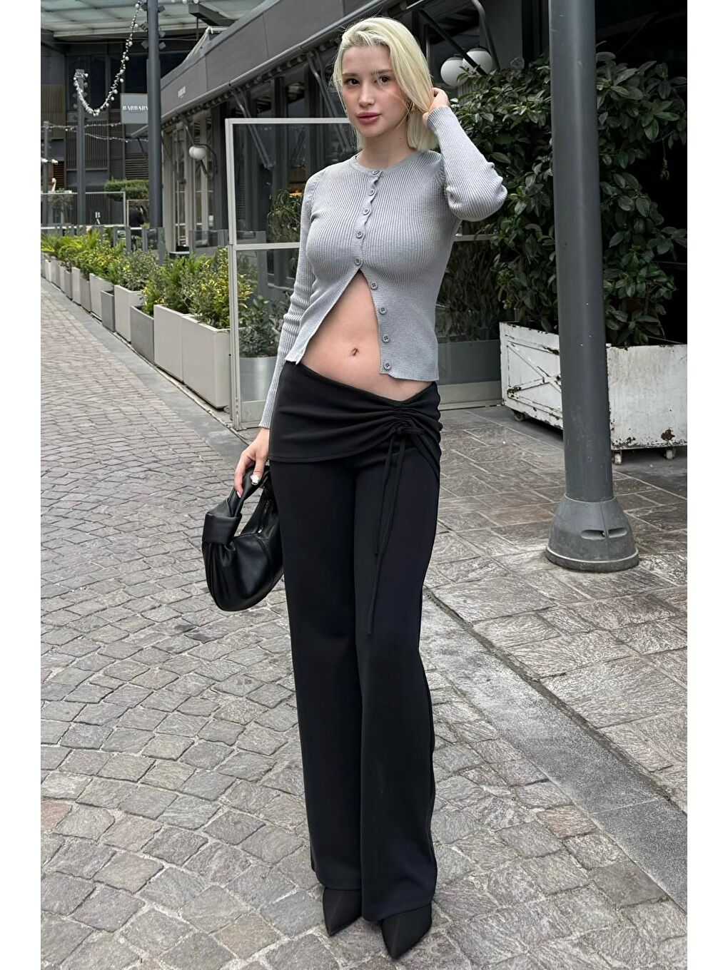 Siyah Modal Yumuşak Büzgü Bağcık Detaylı Flare Kadın Pantolon Mg2562