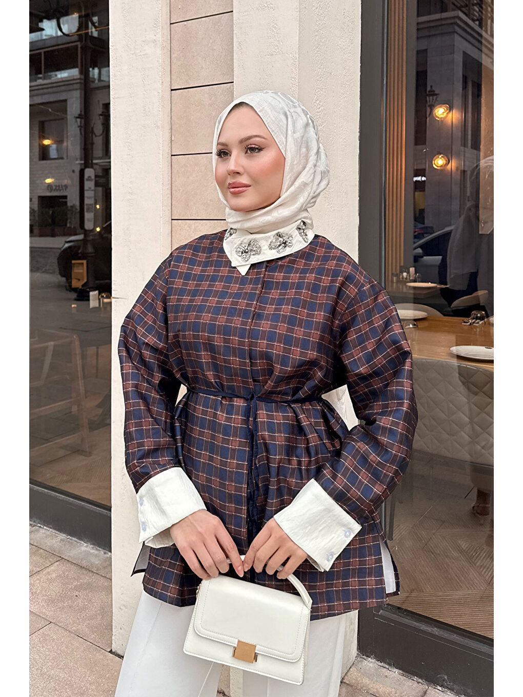 Kadın Gizli Düğmeli Bel Bağlamalı Gömlek Lacivert-1