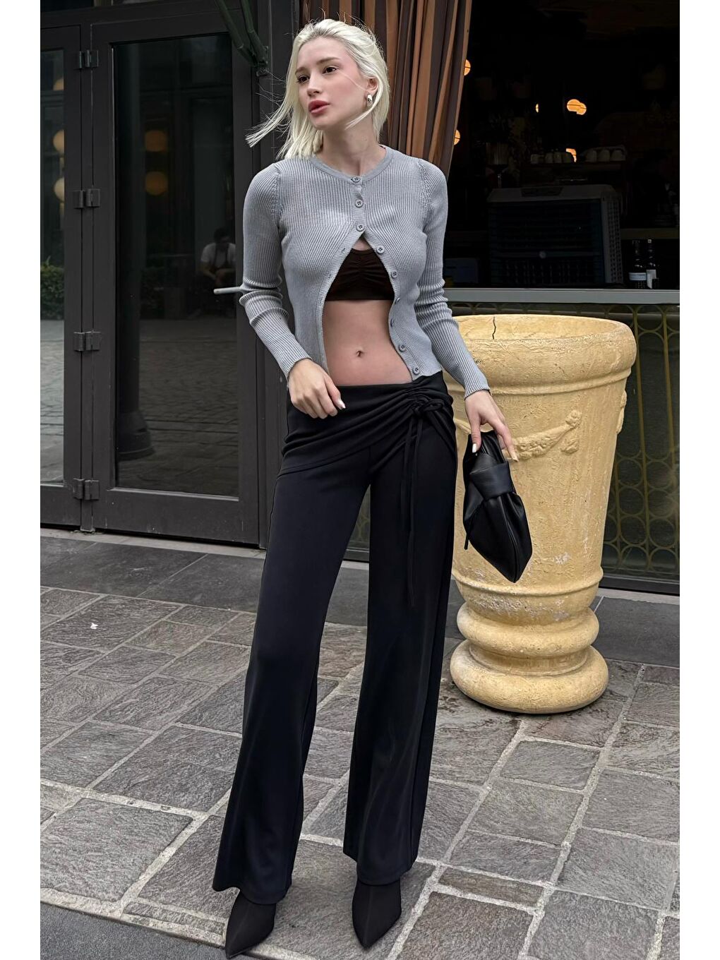 Siyah Modal Yumuşak Büzgü Bağcık Detaylı Flare Kadın Pantolon Mg2562-2