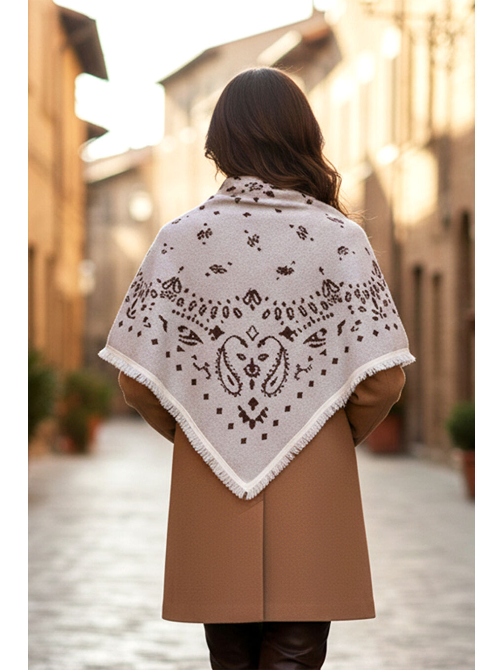 Lila Kaşmir Örgü Desenli Kare Omuz Şalı 108x108 cm 1300 Ekru01-2