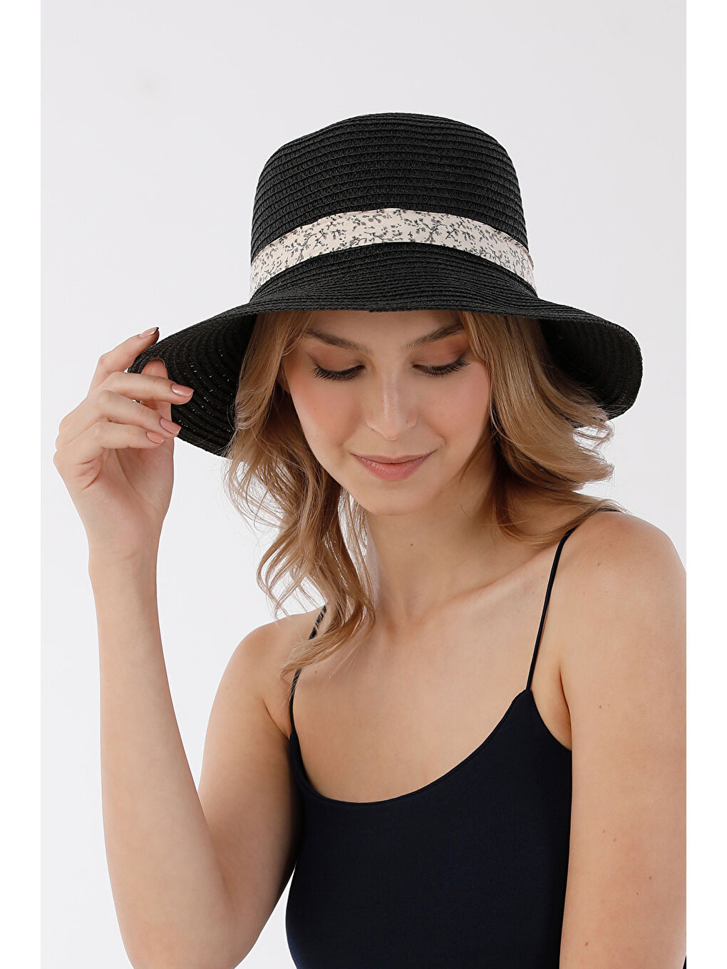 Siyah Kurdeleli Hasır Şapka-2