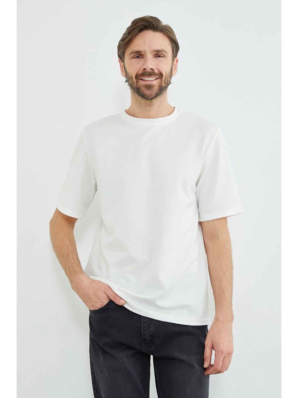 Ekru Basic Bisiklet Yaka Tişört-1