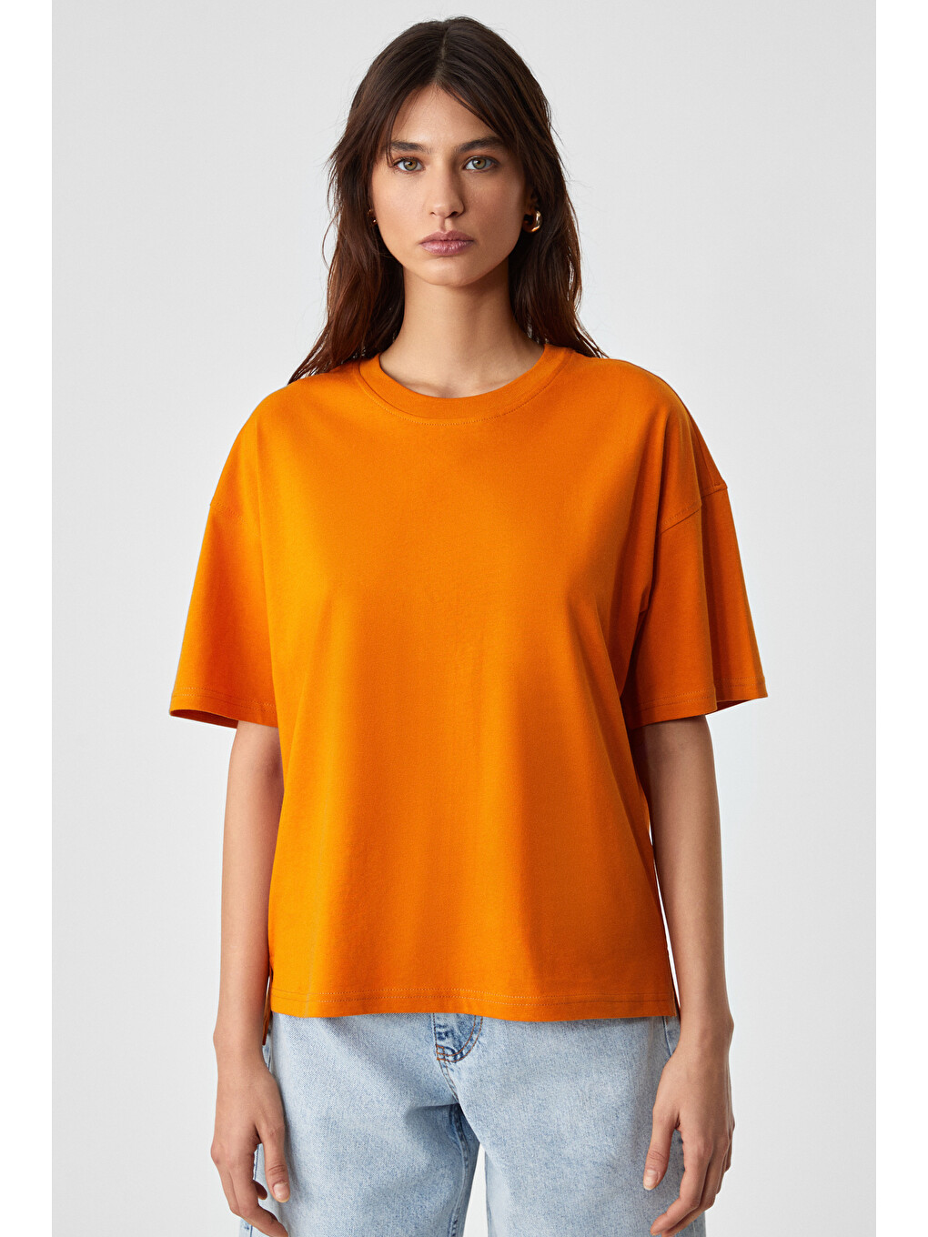 Turuncu Jemmy Kadın %100 Organik Pamuk Relaxed Fit Yırtmaçlı Yuvarlak Yakalı TURUNCU T-Shirt