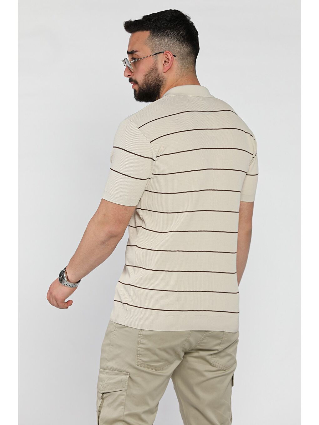 Bej Erkek Polo Yaka Yarım Fermuarlı Çizgi Desenli Triko Tişört-2