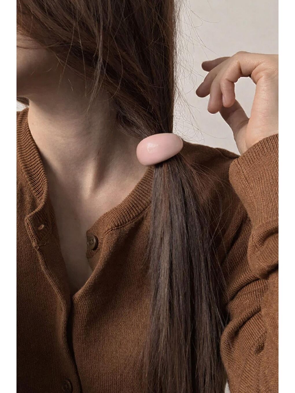 Pembe Akrilik Lastikli At Kuyruğu Tokası