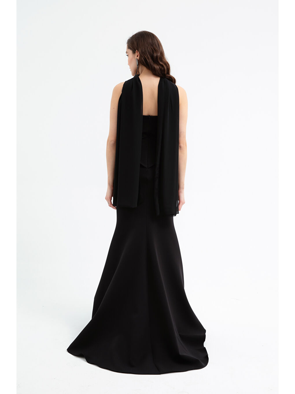 Kadın Siyah Şal Detaylı Boncuklu Uzun Abiye Elbise-4